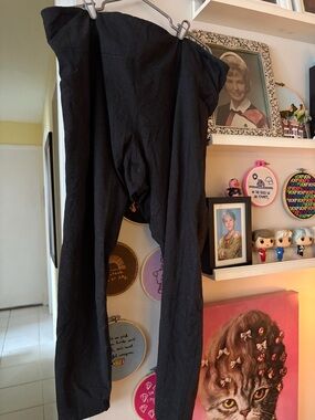 Old Navy Black High-Rise Leggings U17
